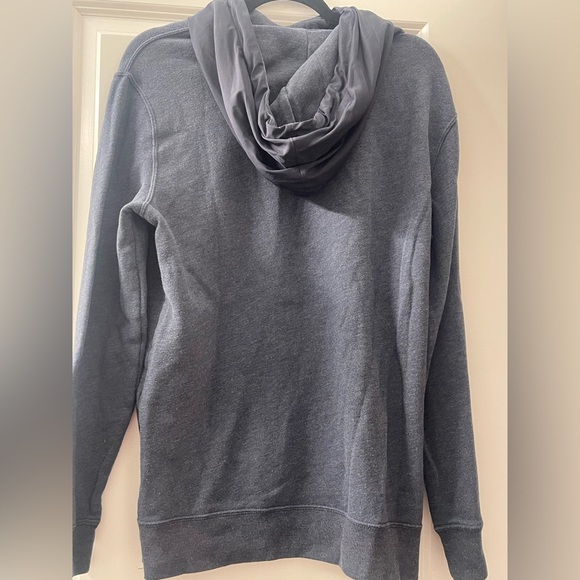 Hollister Dark blue Hoodie with white Accents and side zippers - Picture 5 of 5